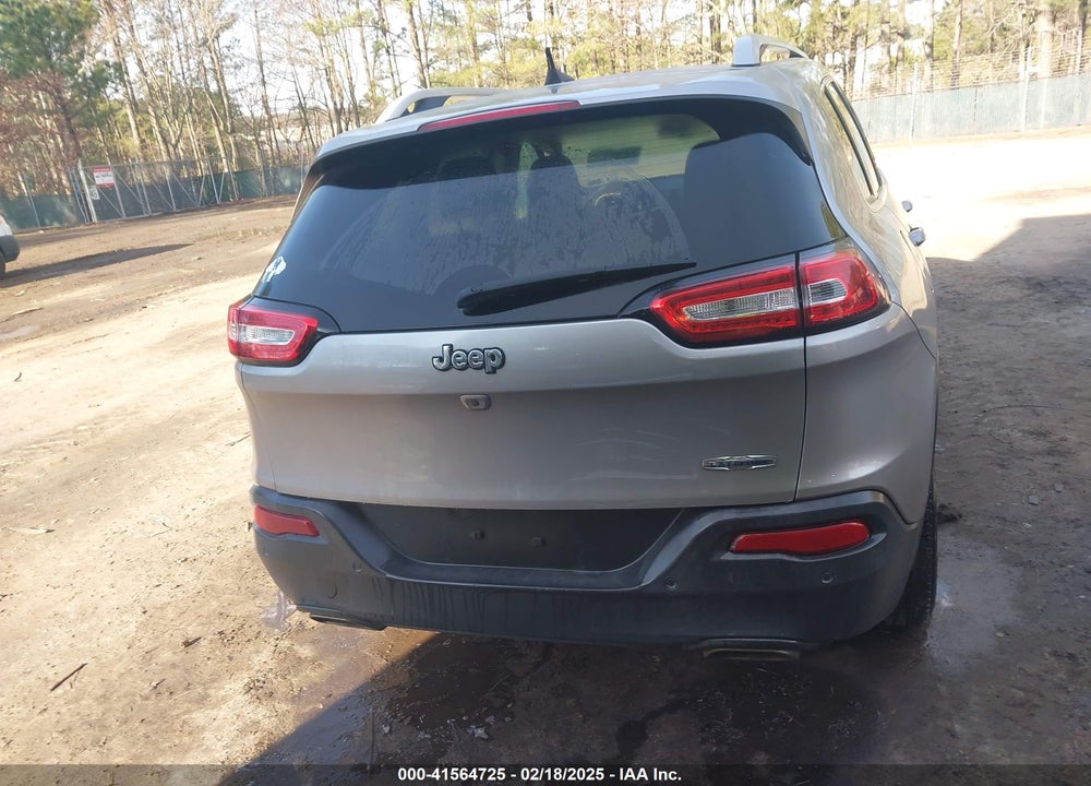 2017 JEEP CHEROKEE LATITUDE FWD VIN: 1C4PJLCS3HW613636