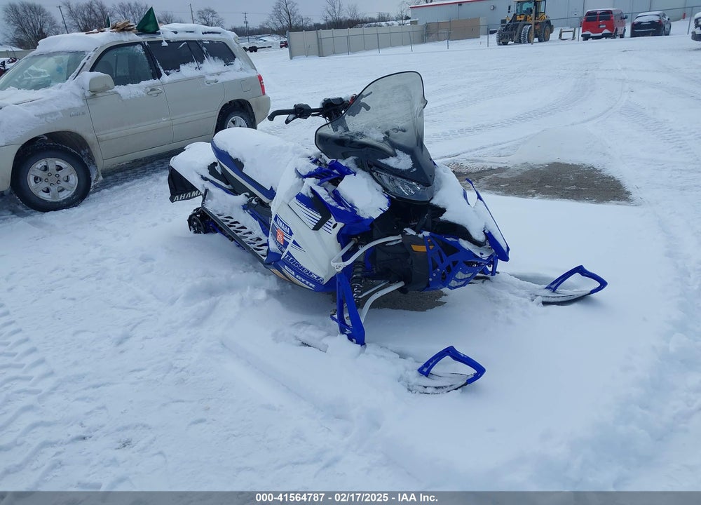 2017 YAMAHA SIDEWINDER VIN: 4UF8MA108HT000861