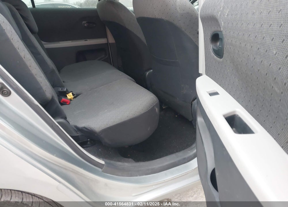 2011 TOYOTA YARIS VIN: JTDKT4K31B5341556