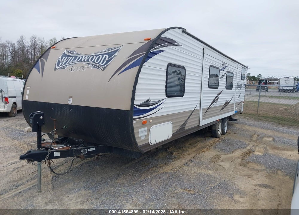 2015 WILDERNESS X-LITE SERIES M-262B VIN: 4X4TWDB24F7347228