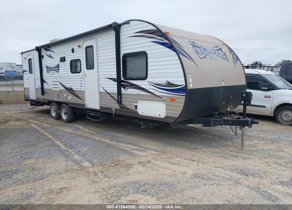 2015 WILDERNESS X-LITE SERIES M-262B VIN: 4X4TWDB24F7347228