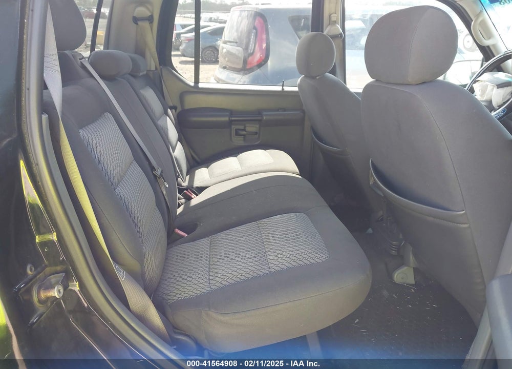 2004 FORD EXPLORER SPORT TRAC ADRENALIN/XLS/XLT VIN: 1FMDU67K04UA70544