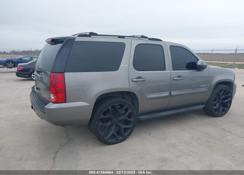 2007 GMC YUKON VIN: 1GKFC13007R264378