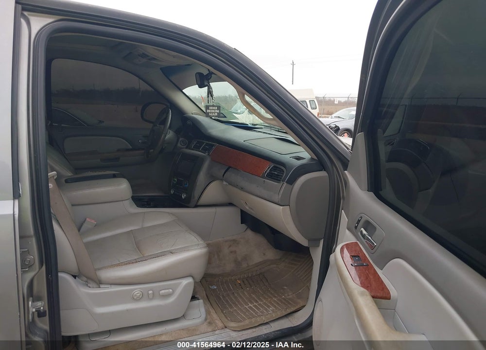 2007 GMC YUKON VIN: 1GKFC13007R264378
