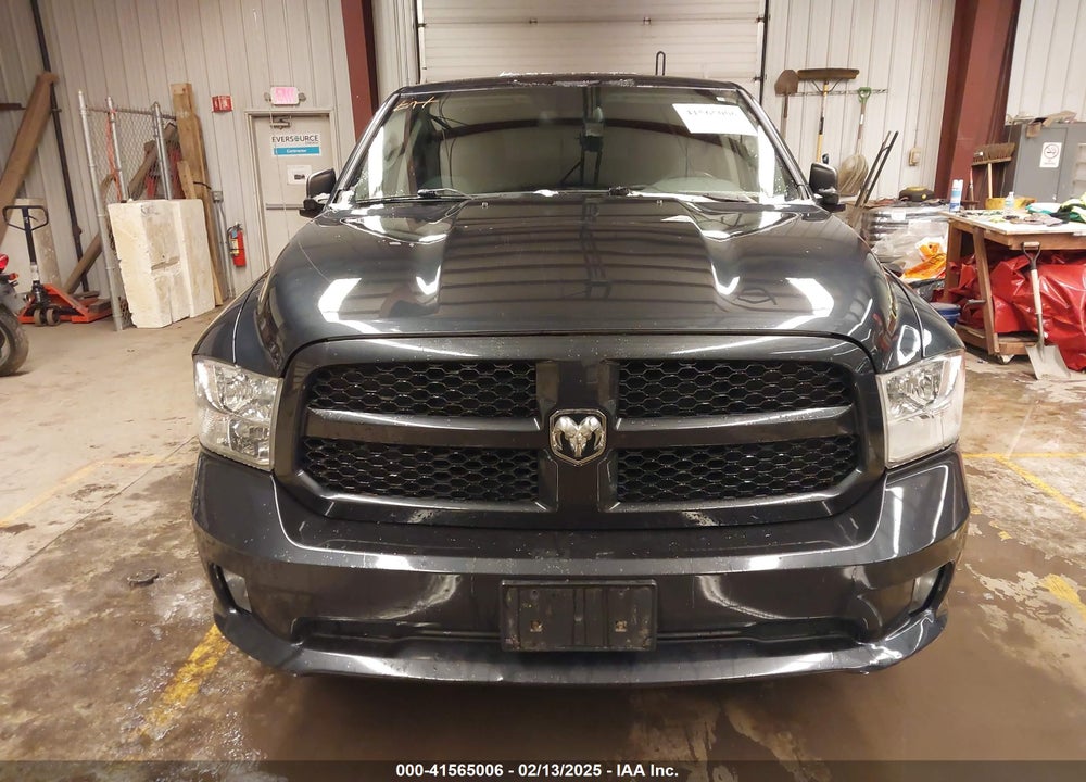 2016 RAM 1500 EXPRESS VIN: 1C6RR7FG5GS132770