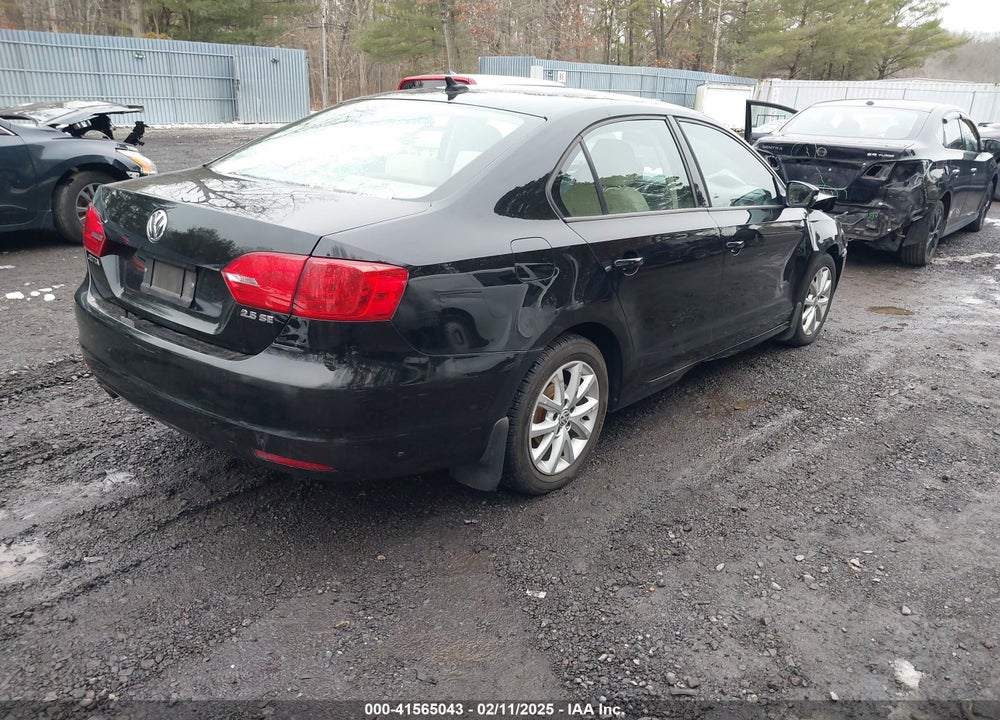 2012 VOLKSWAGEN JETTA 2.5L SE VIN: 3VWDP7AJ0CM068889