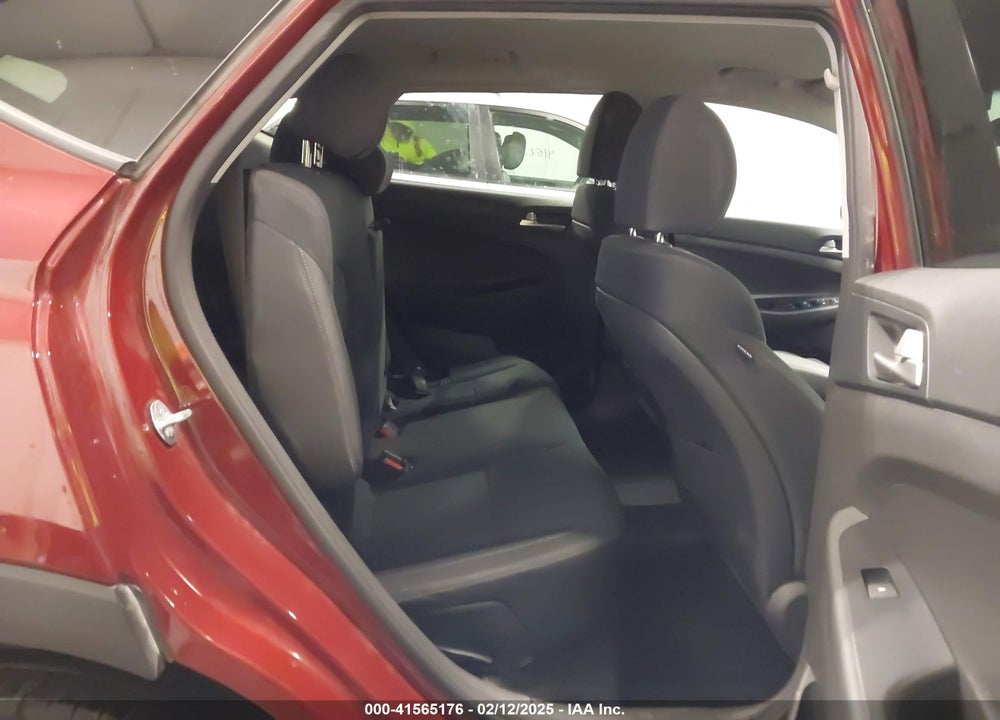 2020 HYUNDAI TUCSON SE VIN: KM8J2CA40LU109598