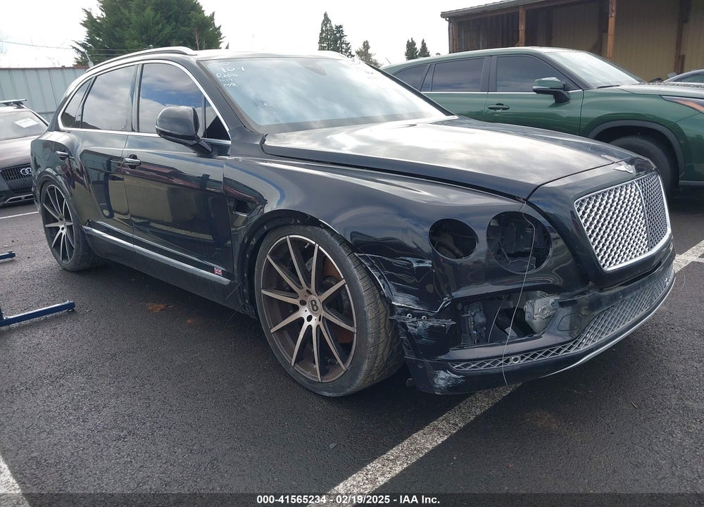2017 BENTLEY BENTAYGA W12/W12 FIRST EDITION VIN: SJAAC2ZV8HC012561