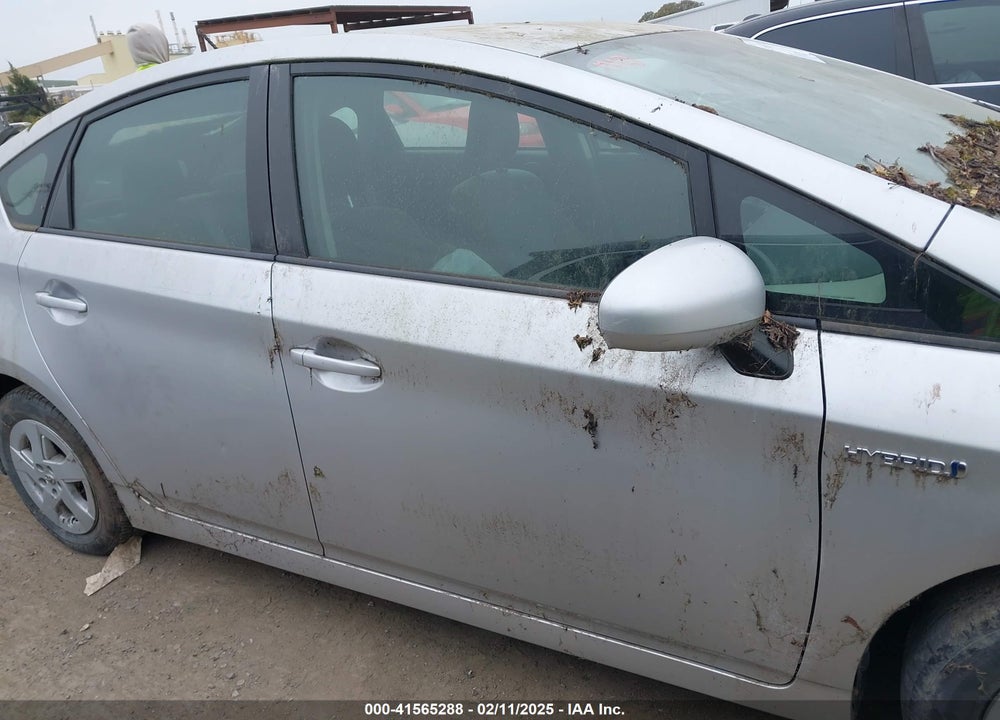 2011 TOYOTA PRIUS THREE VIN: JTDKN3DU4B5301563