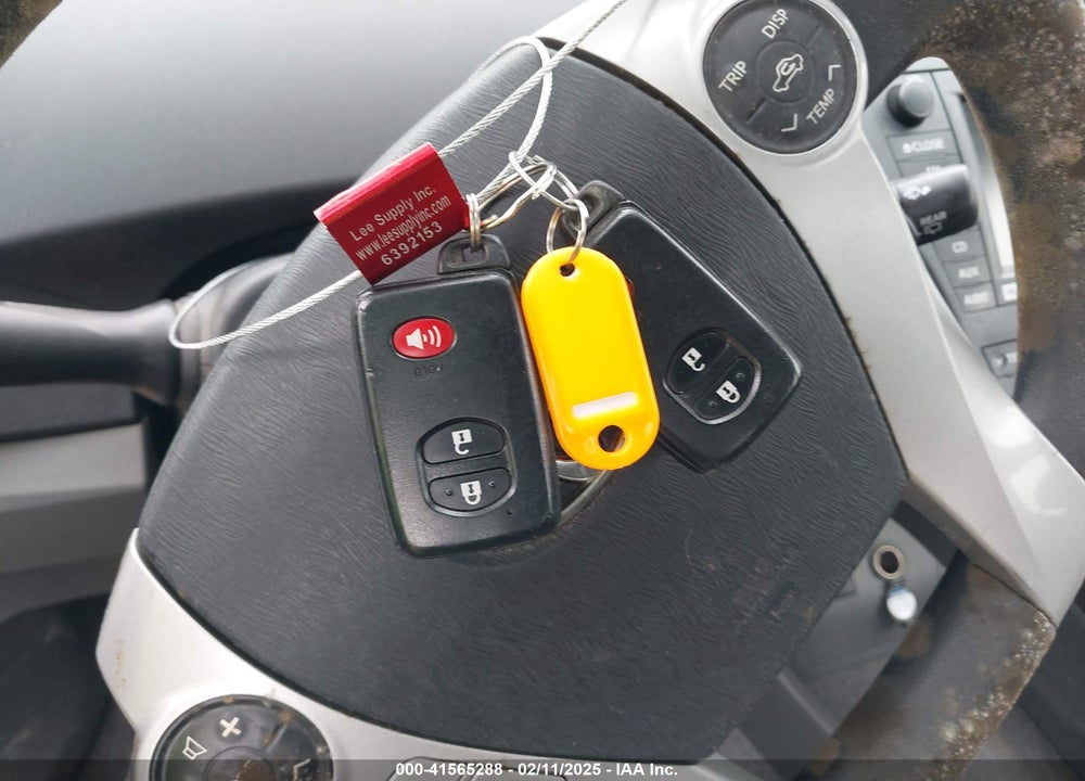 2011 TOYOTA PRIUS THREE VIN: JTDKN3DU4B5301563