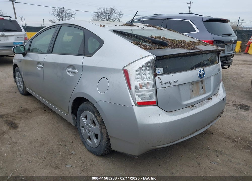 2011 TOYOTA PRIUS THREE VIN: JTDKN3DU4B5301563