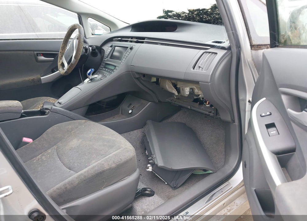 2011 TOYOTA PRIUS THREE VIN: JTDKN3DU4B5301563