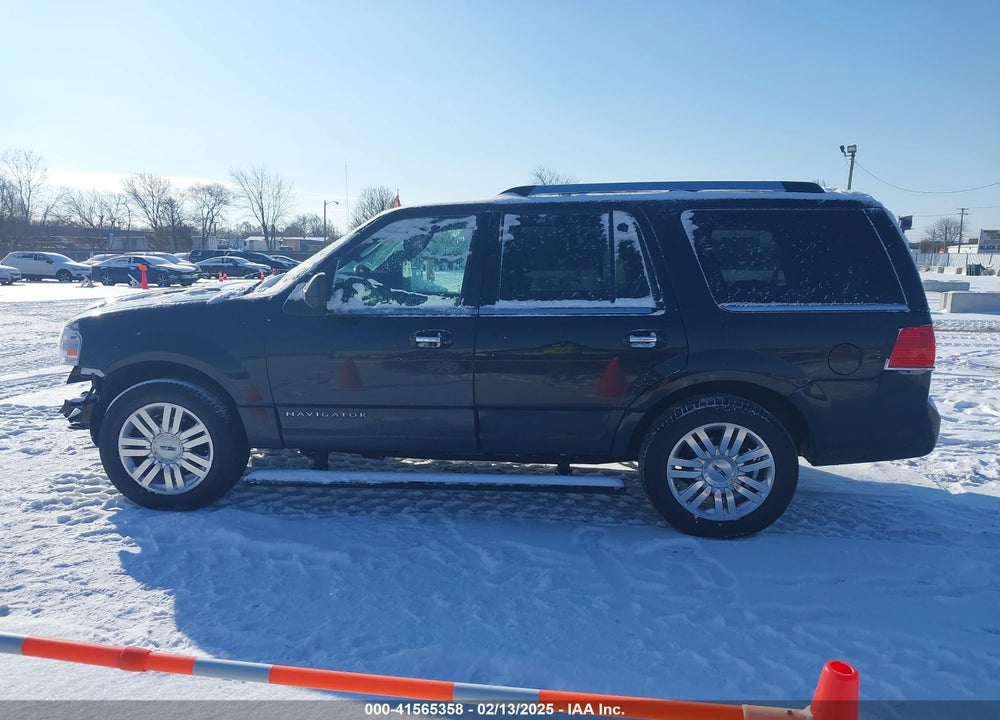 2013 LINCOLN NAVIGATOR VIN: 5LMJJ2J5XDEL00072
