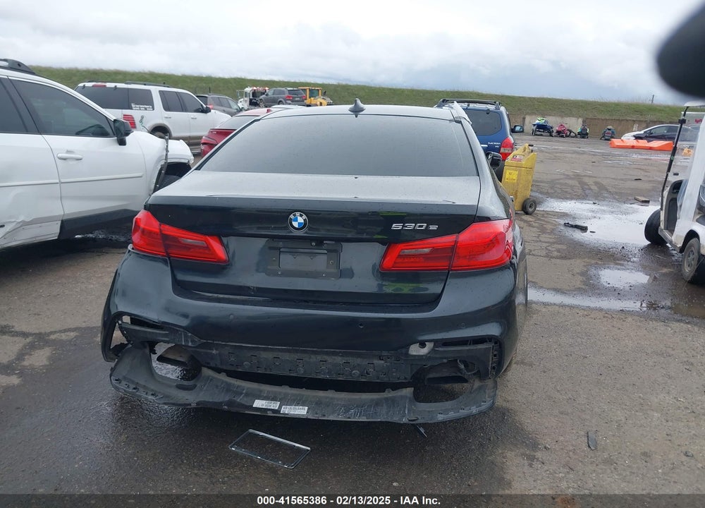 2018 BMW 530E VIN: WBAJA9C52JB033310