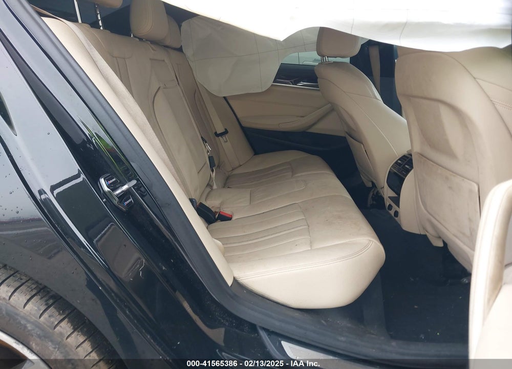 2018 BMW 530E VIN: WBAJA9C52JB033310