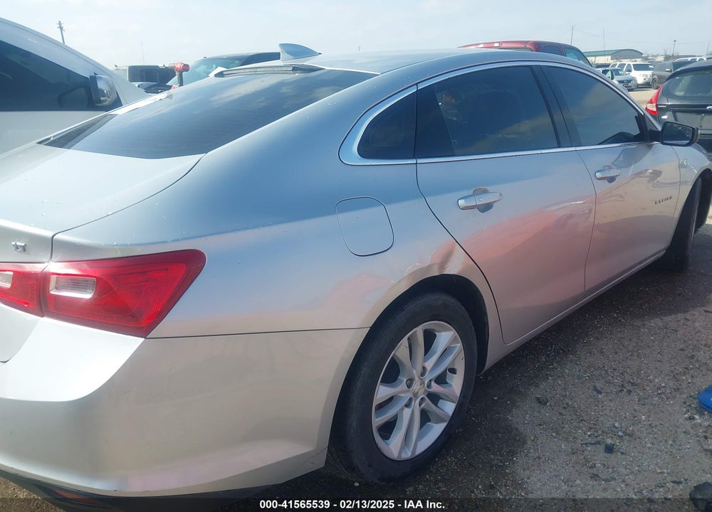 2018 CHEVROLET MALIBU VIN: 1G1ZD5ST6JF197652