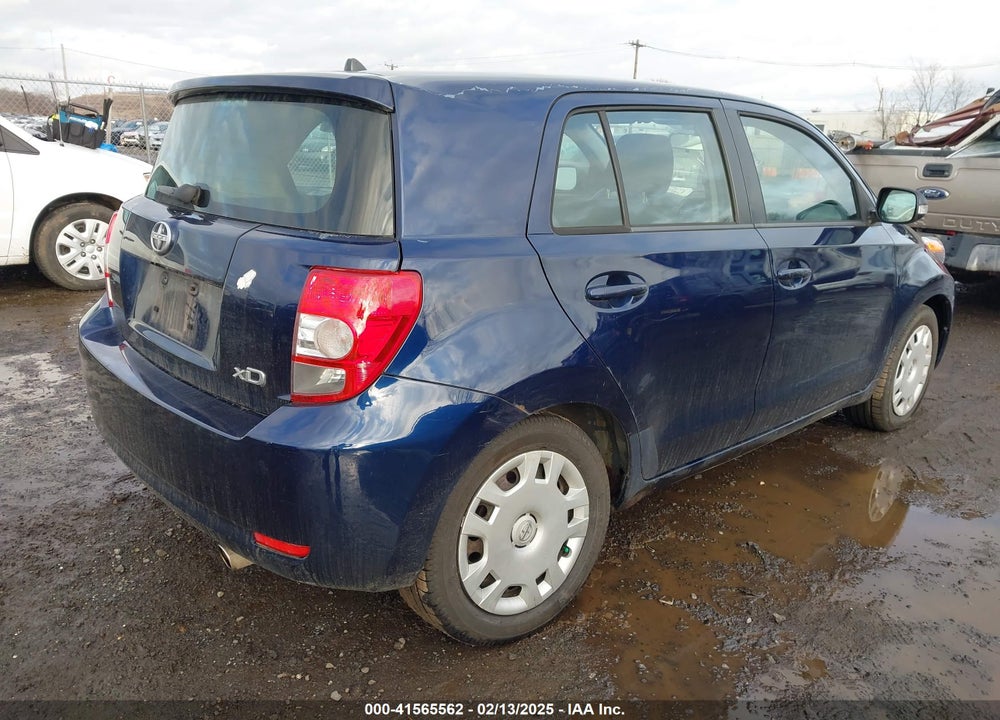 2009 SCION XD VIN: JTKKU10439J038537