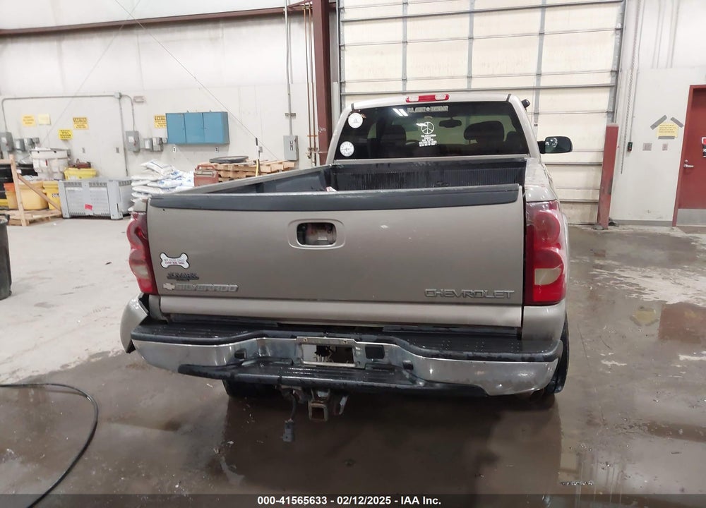 2003 CHEVROLET SILVERADO 2500HD LS VIN: 1GCHK29U73E325301