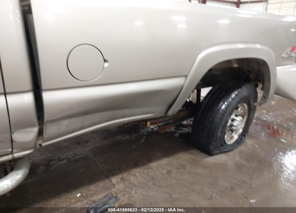 2003 CHEVROLET SILVERADO 2500HD LS VIN: 1GCHK29U73E325301