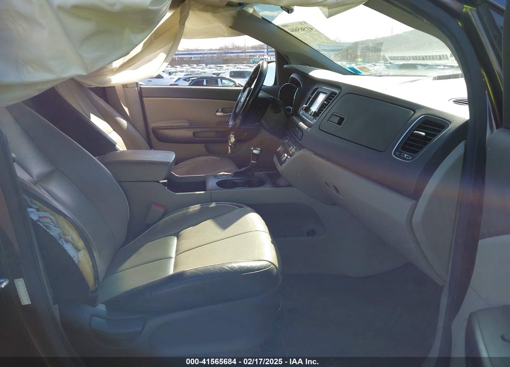 2017 KIA SEDONA LX VIN: KNDMB5C10H6331991