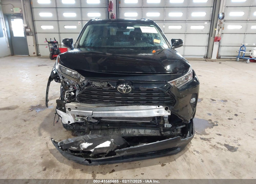 2019 TOYOTA RAV4 VIN: 2T3P1RFV8KW070475