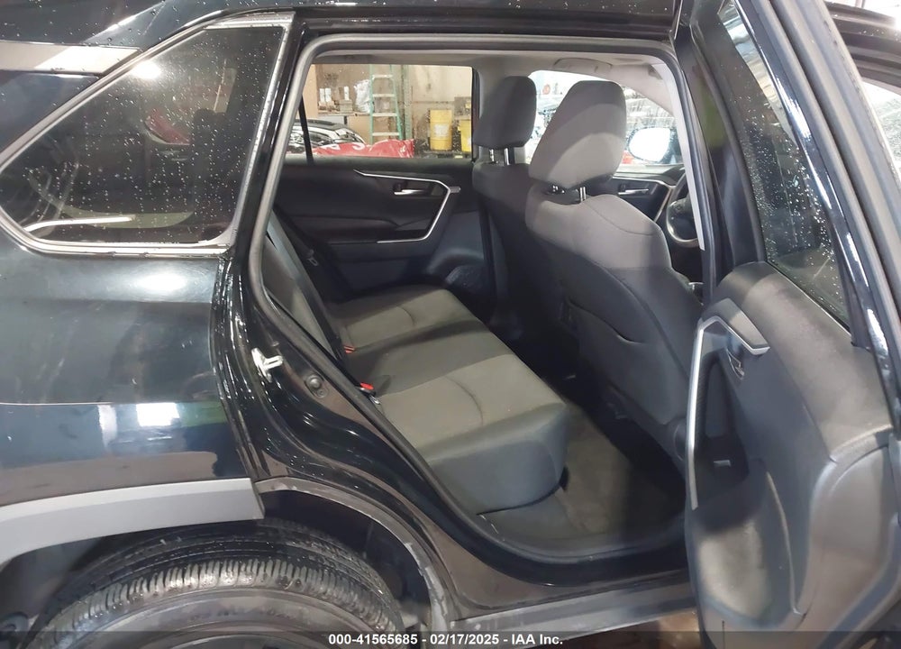 2019 TOYOTA RAV4 VIN: 2T3P1RFV8KW070475