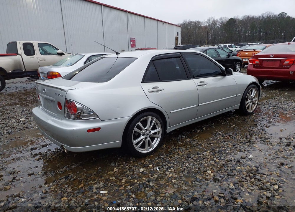 2003 LEXUS IS 300 VIN: JTHBD192530068370
