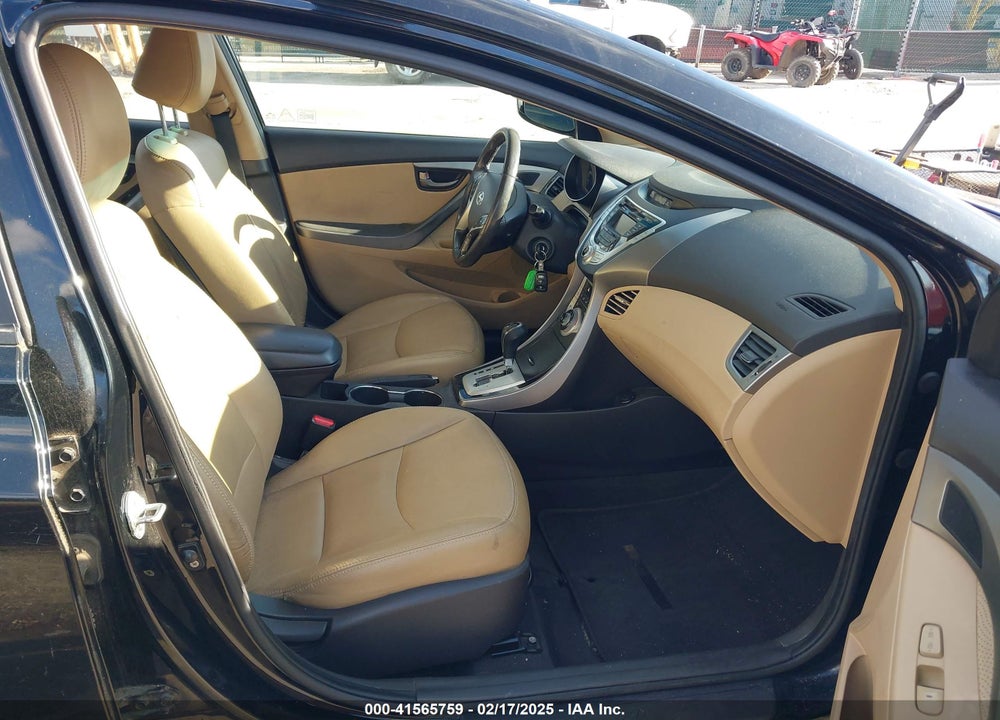 2011 HYUNDAI ELANTRA LIMITED VIN: 5NPDH4AE5BH076198