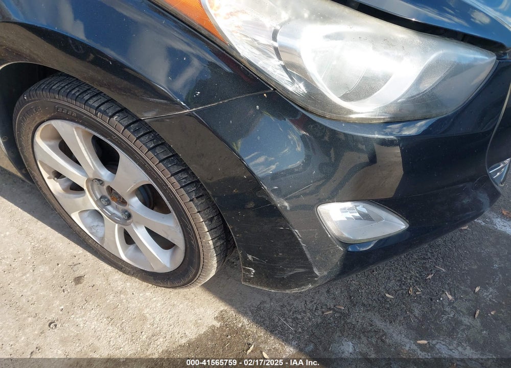 2011 HYUNDAI ELANTRA LIMITED VIN: 5NPDH4AE5BH076198