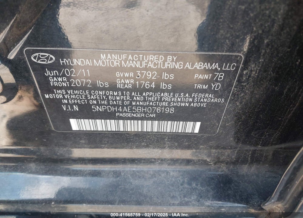 2011 HYUNDAI ELANTRA LIMITED VIN: 5NPDH4AE5BH076198
