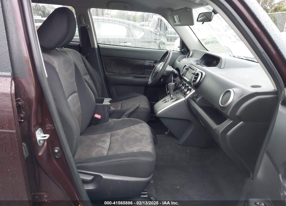 2015 SCION XB VIN: JTLZE4FE7FJ068936
