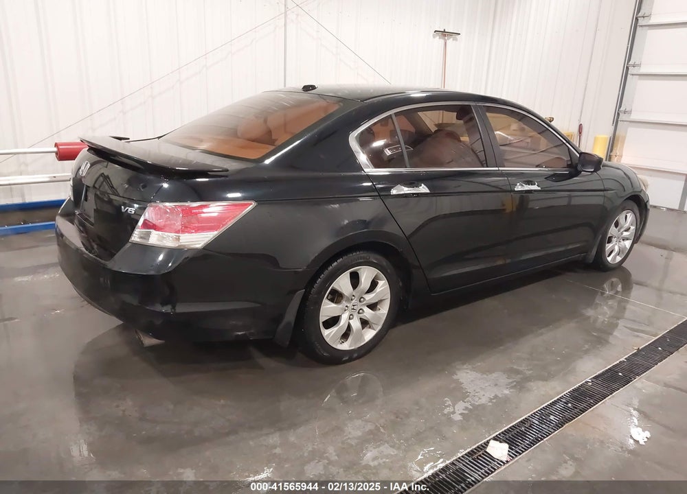 2008 HONDA ACCORD VIN: 1HGCP36828A046153