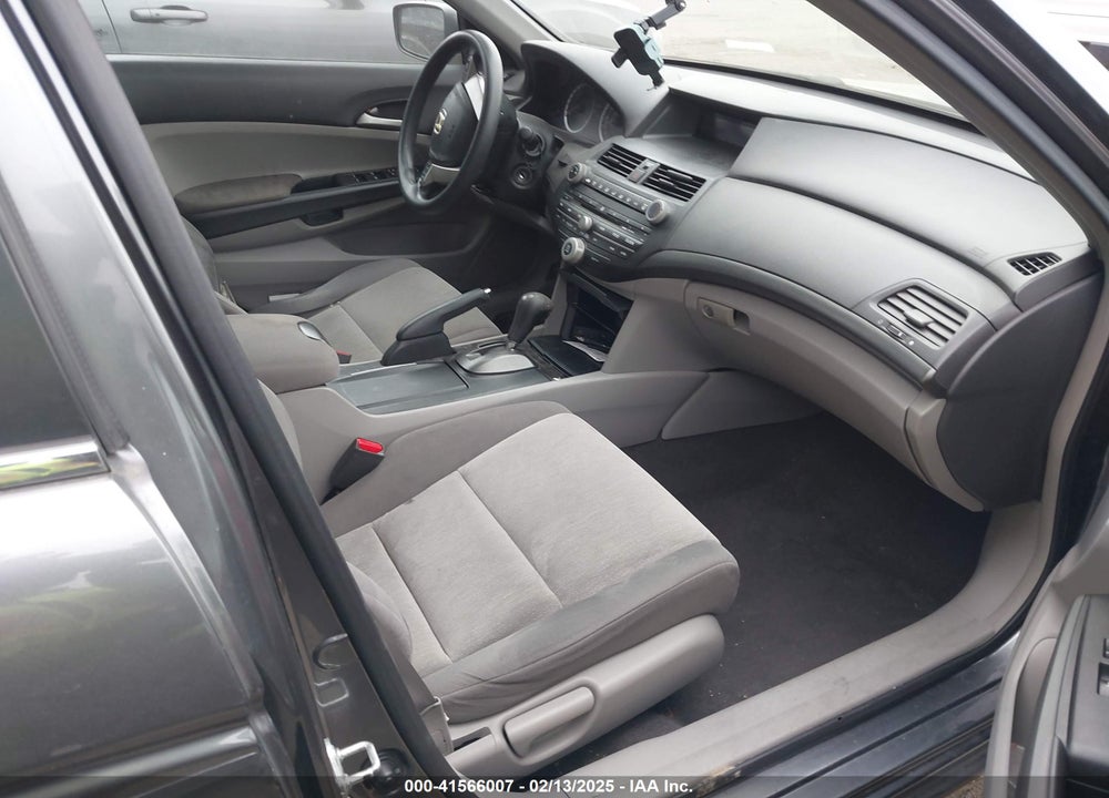 2008 HONDA ACCORD 2.4 LX-P VIN: JHMCP26468C030675