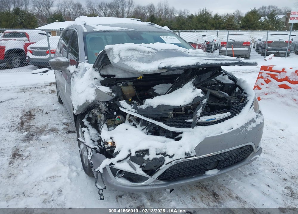 2017 CHRYSLER PACIFICA TOURING-L PLUS VIN: 2C4RC1EG3HR500567