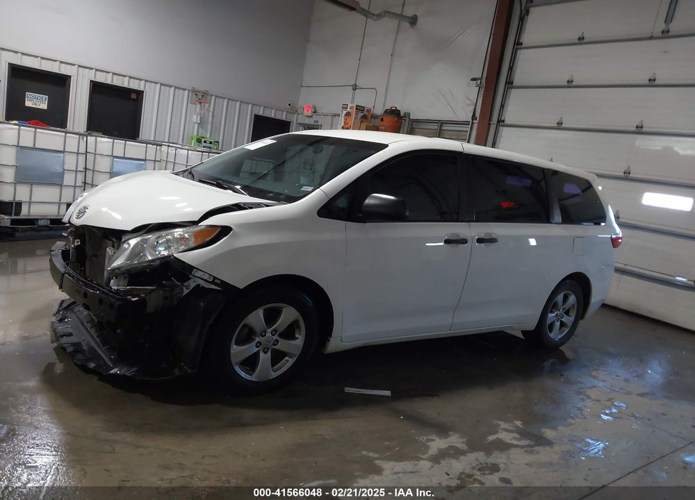 2015 TOYOTA SIENNA VIN: 5TDZK3DC3FS617518