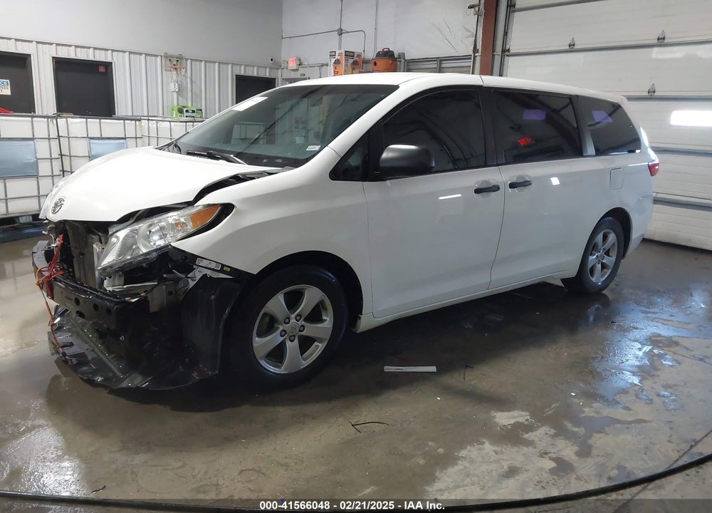 2015 TOYOTA SIENNA VIN: 5TDZK3DC3FS617518