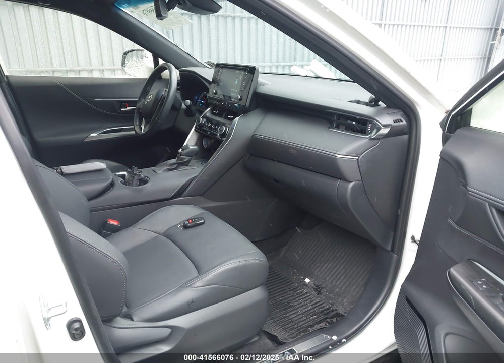 2022 TOYOTA VENZA XLE VIN: JTEAAAAH4NJ115032