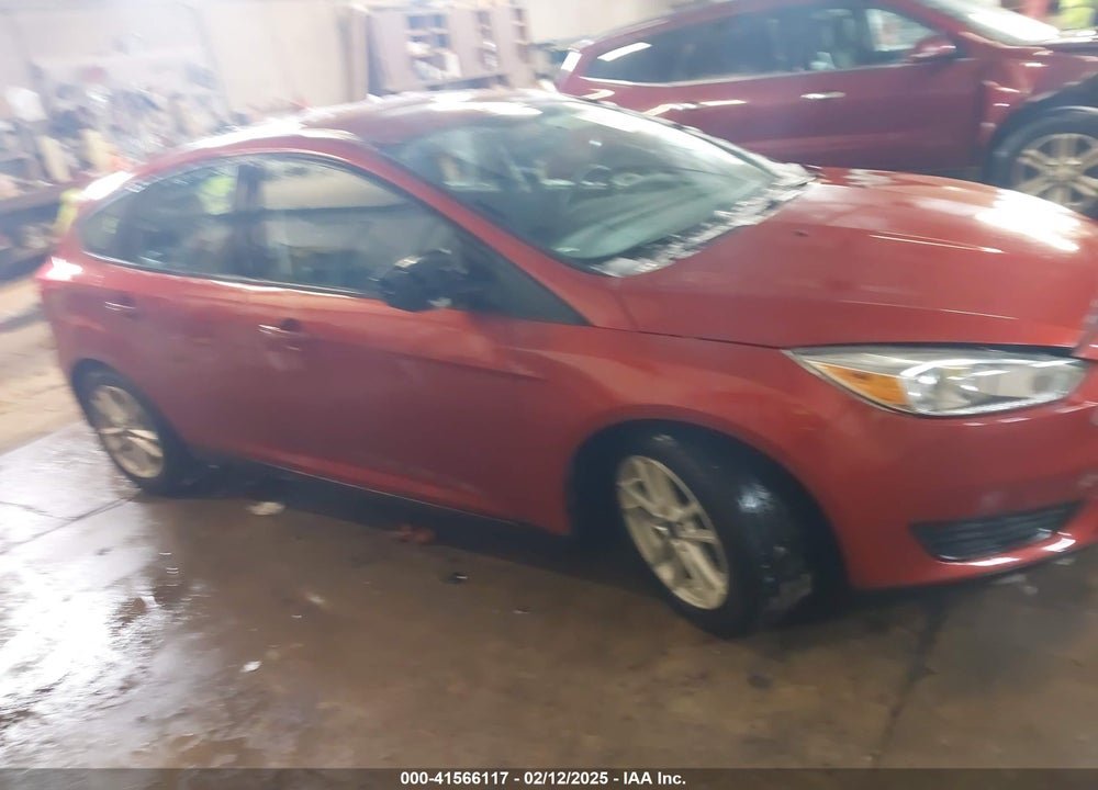 2018 FORD FOCUS SE VIN: 1FADP3K28JL300713