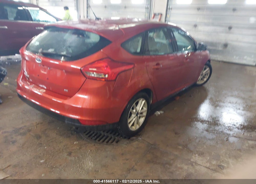 2018 FORD FOCUS SE VIN: 1FADP3K28JL300713