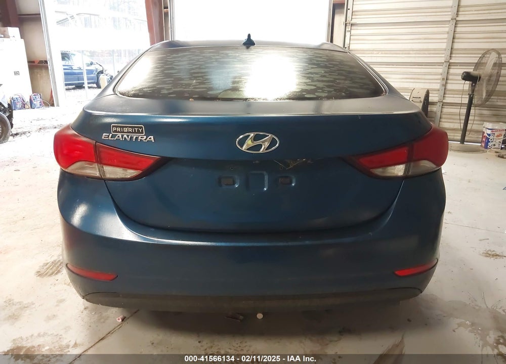 2016 HYUNDAI ELANTRA VIN: KMHDH4AE3GU570228