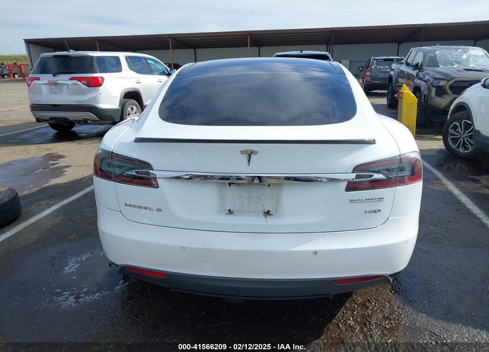 2015 TESLA MODEL S VIN: 5YJSA1S20FF092750