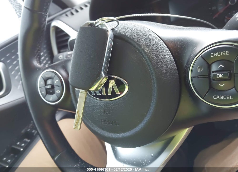 2020 KIA SOUL VIN: KNDJ63AU7L7012549