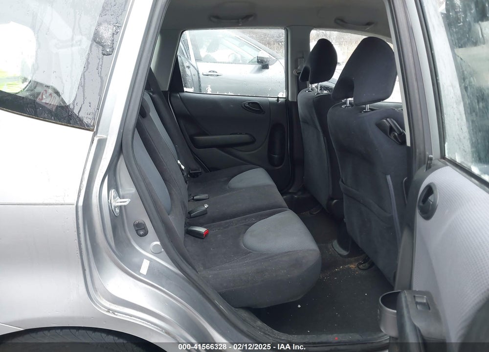 2007 HONDA FIT VIN: JHMGD38667S055384
