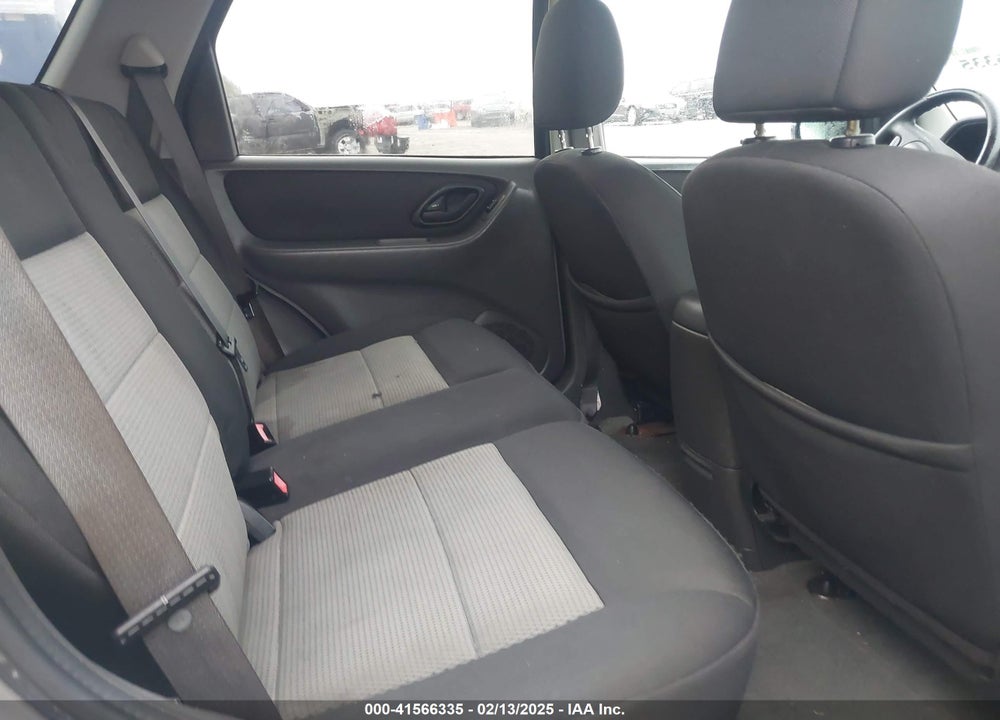 2007 FORD ESCAPE XLT VIN: 1FMYU03177KB90563