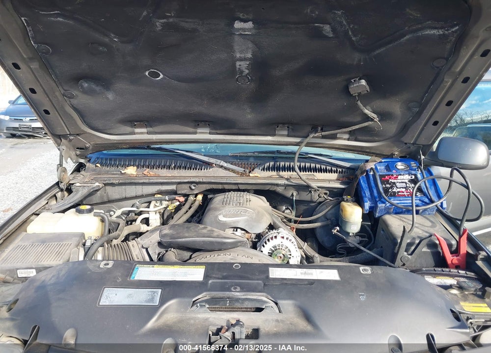 2001 CHEVROLET SUBURBAN 1500 LT VIN: 3GNFK16T81G128079