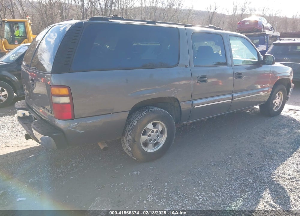 2001 CHEVROLET SUBURBAN 1500 LT VIN: 3GNFK16T81G128079