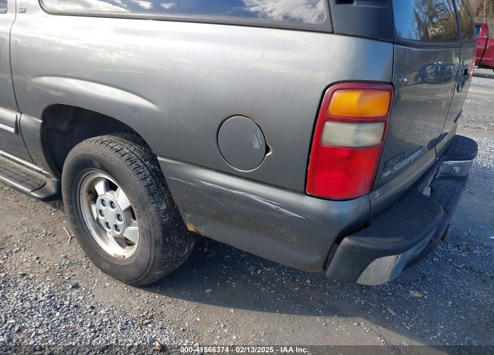 2001 CHEVROLET SUBURBAN 1500 LT VIN: 3GNFK16T81G128079