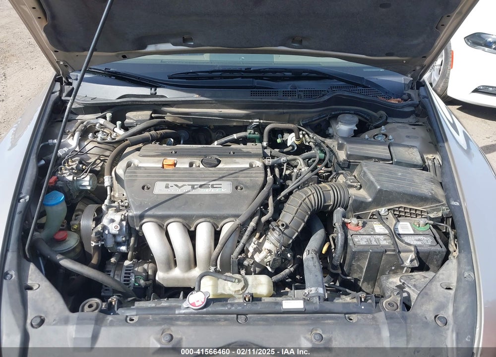 2003 HONDA ACCORD 2.4 EX VIN: JHMCM56653C064255