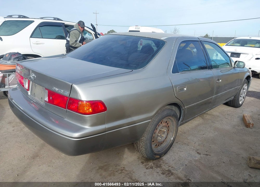 2000 TOYOTA CAMRY CE VIN: 4T1BG22K7YU653312