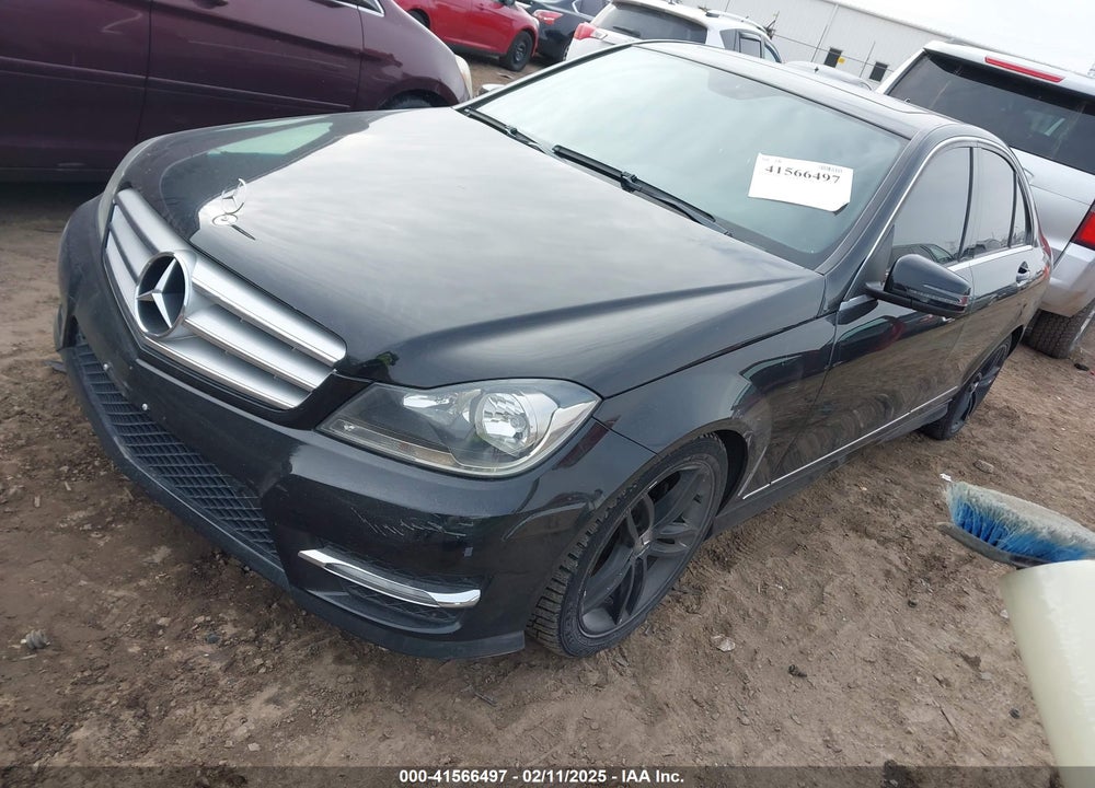 2013 MERCEDES-BENZ C 250 VIN: WDDGF4HB5DR266454